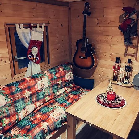Teilhede Tiny House Des Bougnatsヴィラ エクステリア 写真