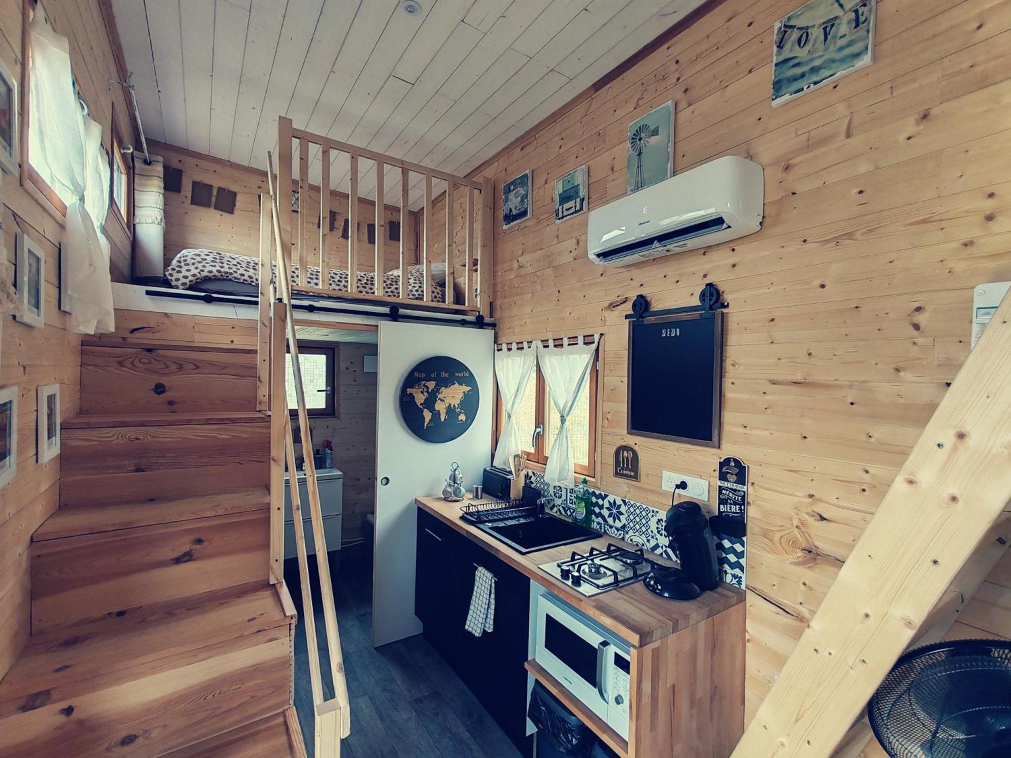 Teilhede Tiny House Des Bougnatsヴィラ エクステリア 写真