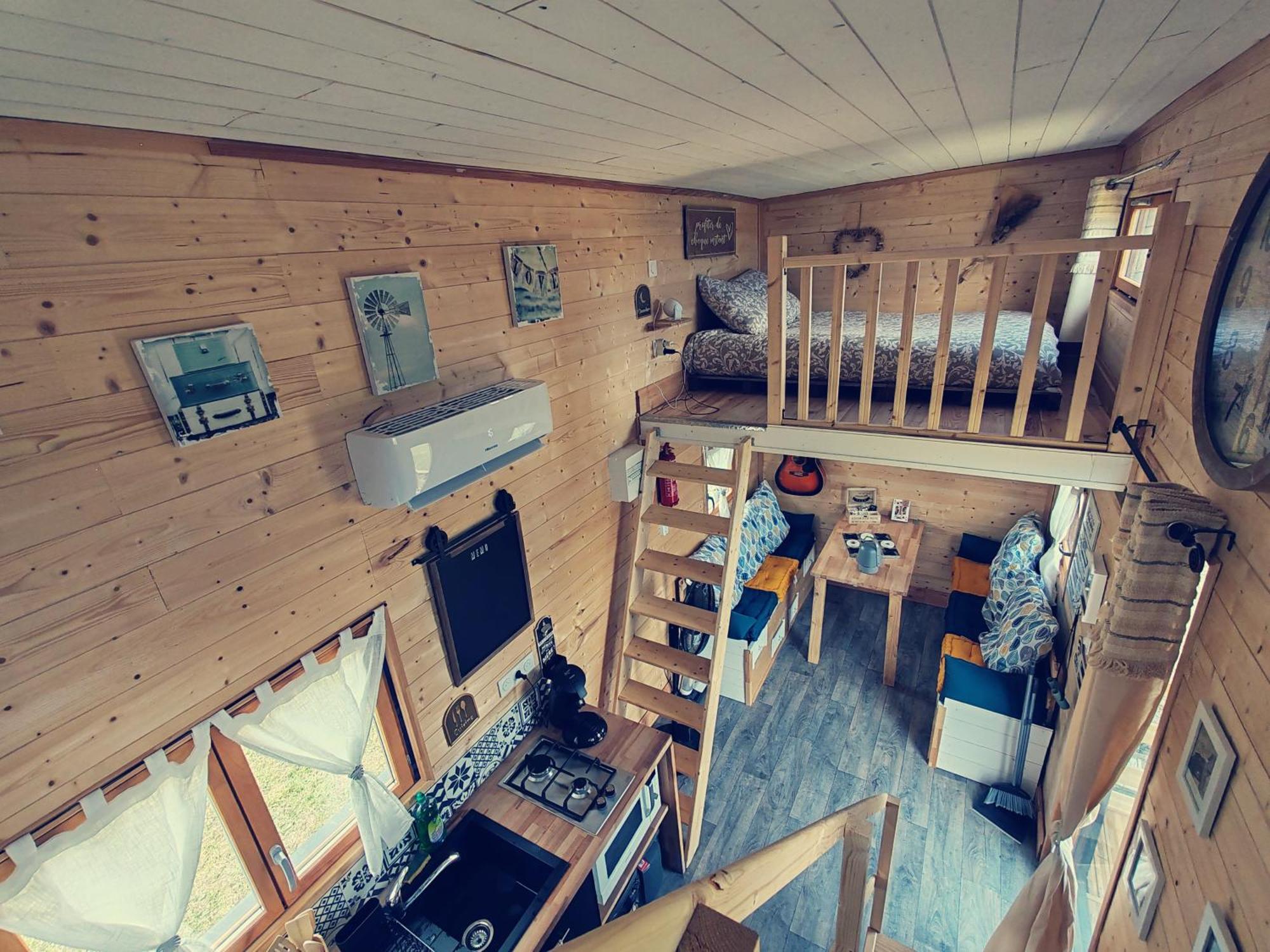 Teilhede Tiny House Des Bougnatsヴィラ エクステリア 写真