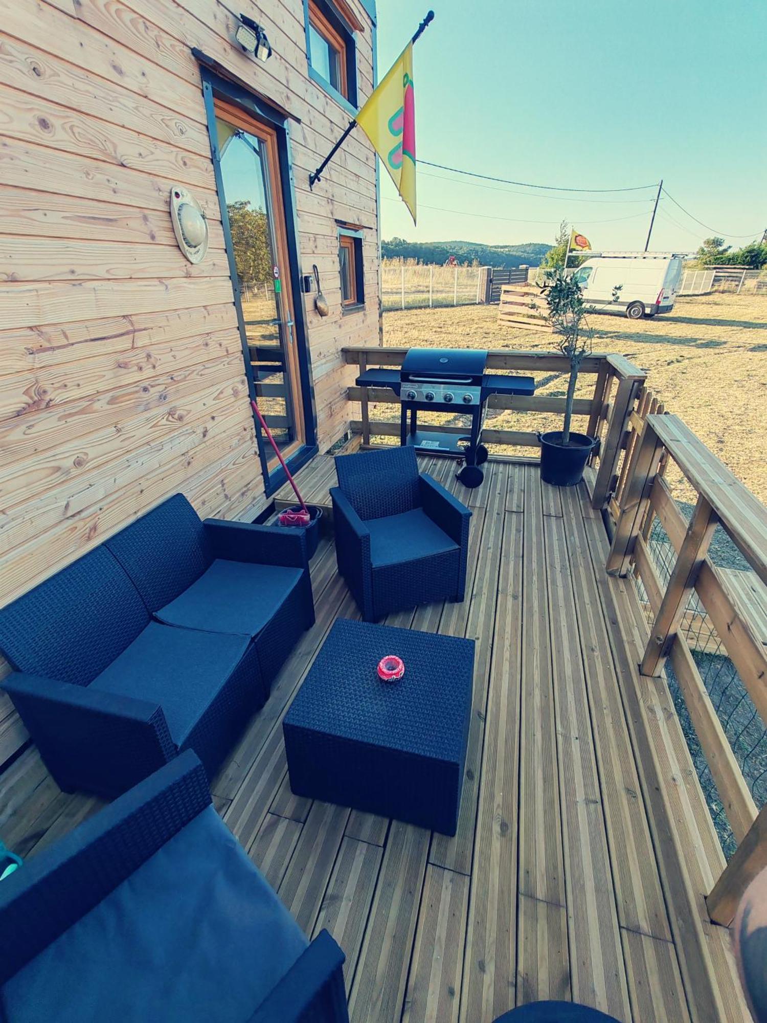 Teilhede Tiny House Des Bougnatsヴィラ エクステリア 写真